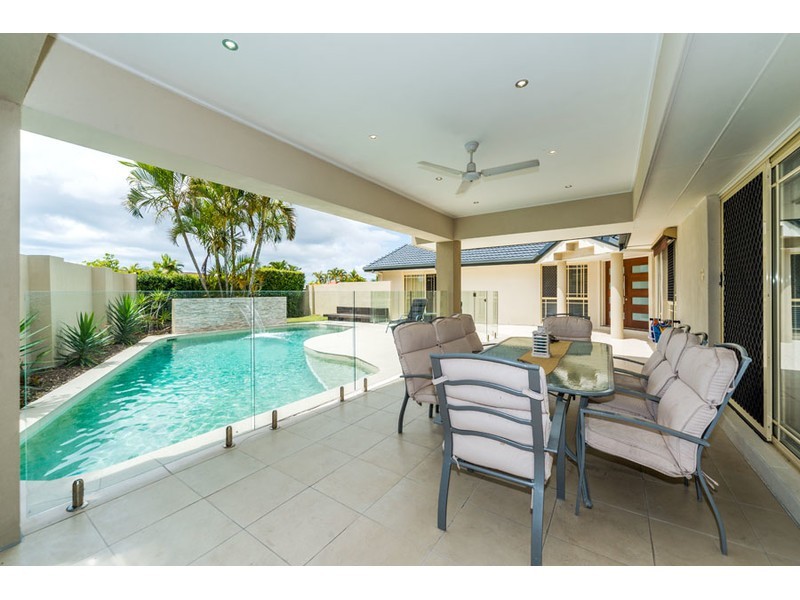 131 Monterey Keys Drive, Helensvale QLD 4212