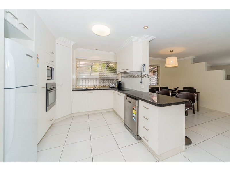 131 Monterey Keys Drive, Helensvale QLD 4212