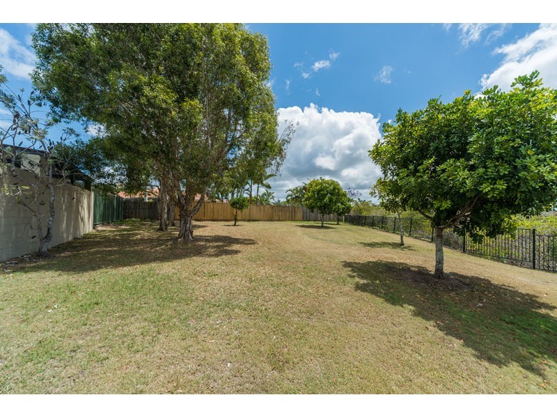 131 Monterey Keys Drive, Helensvale QLD 4212