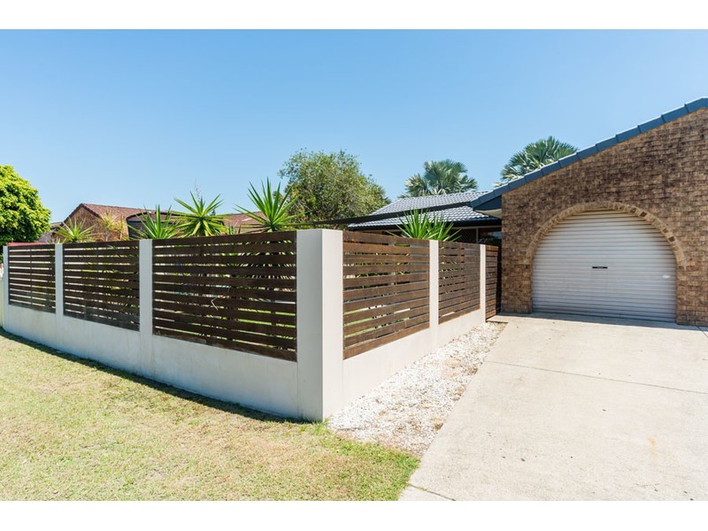 2/9 Marsupial Drive, Coombabah QLD 4216