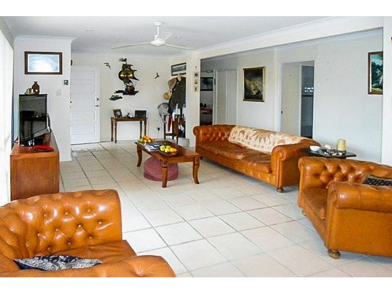 34 Thrush Avenue, Paradise Point QLD 4216