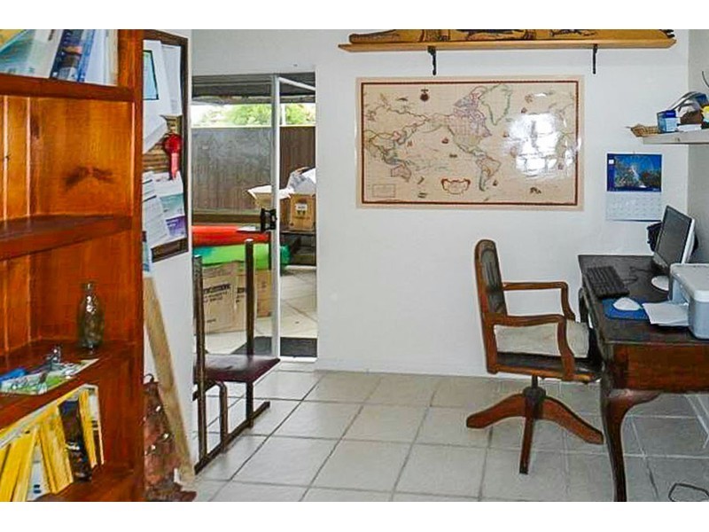 34 Thrush Avenue, Paradise Point QLD 4216
