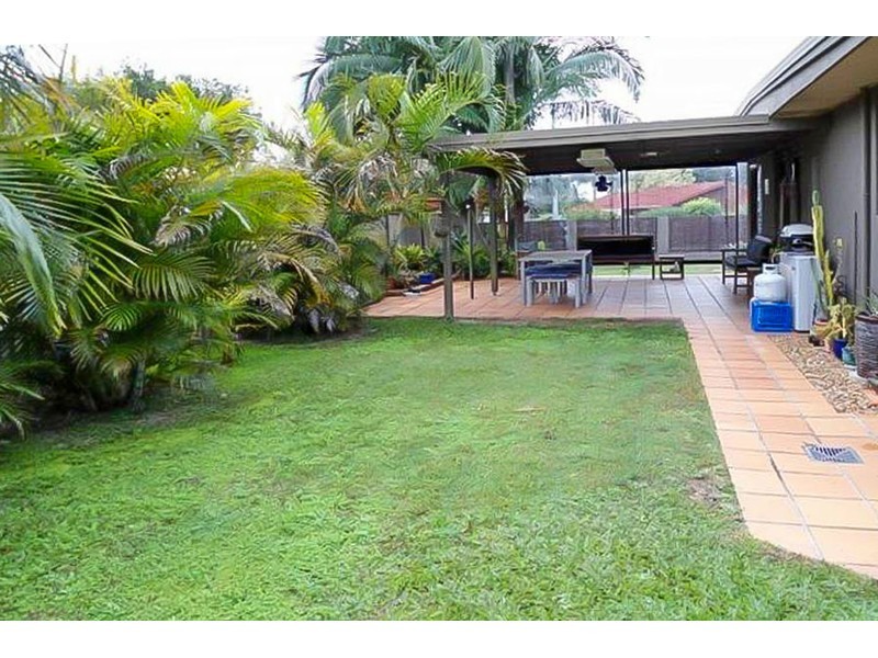 34 Thrush Avenue, Paradise Point QLD 4216