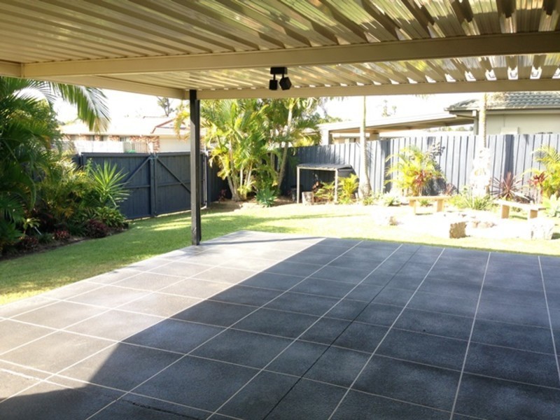 6 Meadow Way, Upper Coomera QLD 4209