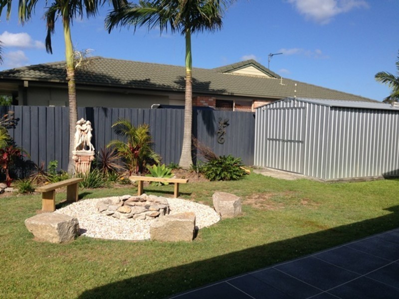 6 Meadow Way, Upper Coomera QLD 4209