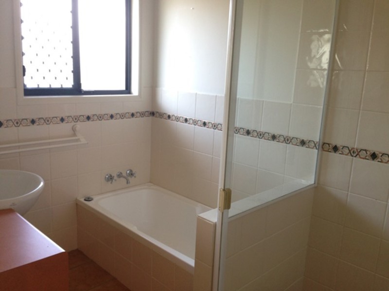 6 Meadow Way, Upper Coomera QLD 4209