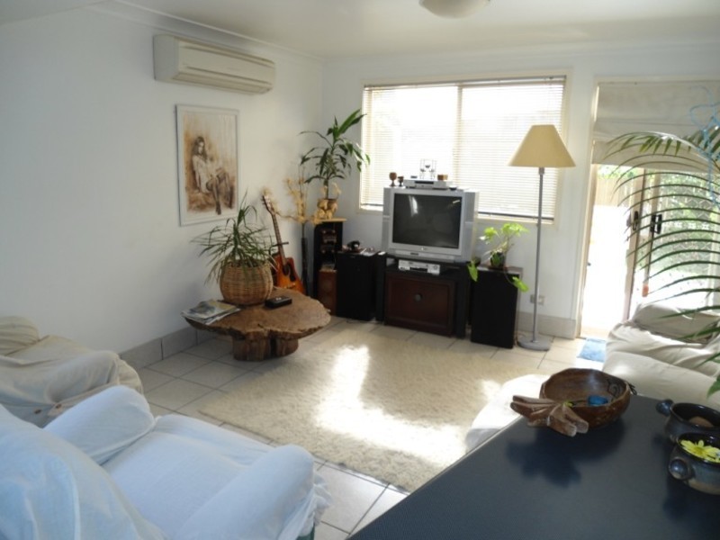 21/81 Olsen Avenue, Labrador QLD 4215