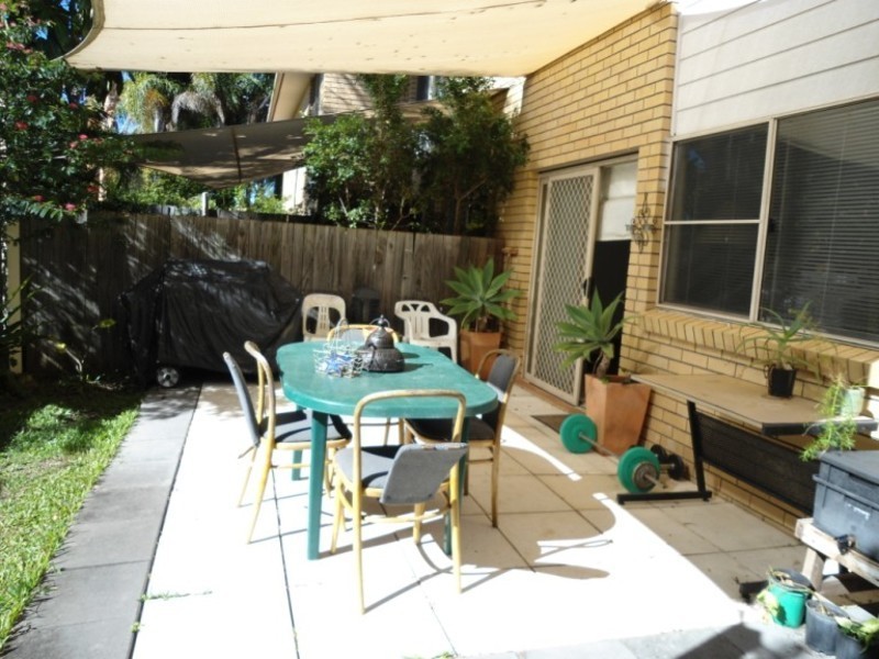 21/81 Olsen Avenue, Labrador QLD 4215