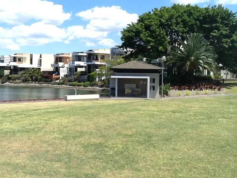 8849 Villa Casablanca – Magnolia Drive East, Hope Island QLD 4212