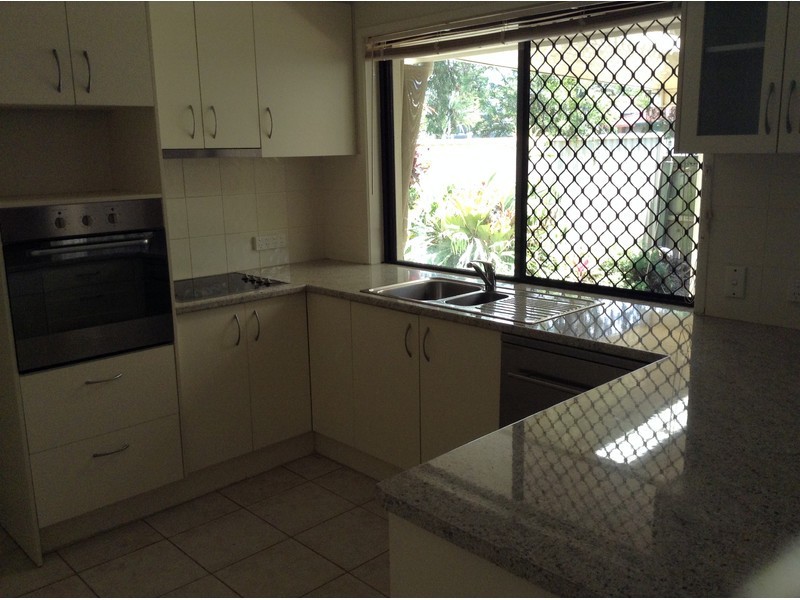 1/90 Botanical Drive, Labrador QLD 4215