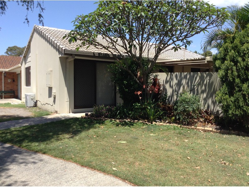 1/90 Botanical Drive, Labrador QLD 4215