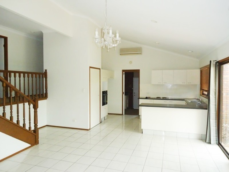 5 Cobram Place, Helensvale QLD 4212