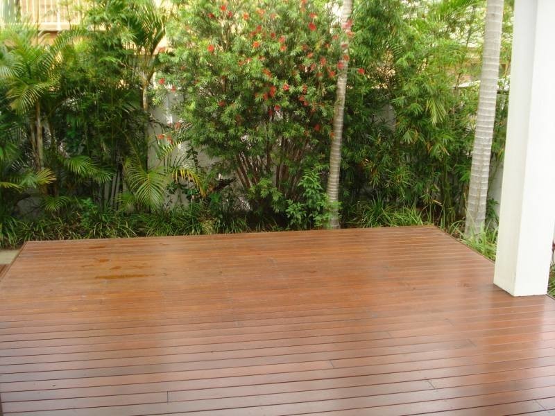 10B Rouen Avenue, Paradise Point QLD 4216