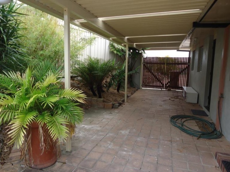 5 Bulla Court, Arundel QLD 4214