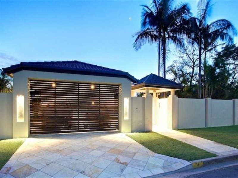 16 Ogrady Drive, Paradise Point QLD 4216