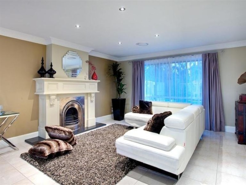 16 Ogrady Drive, Paradise Point QLD 4216