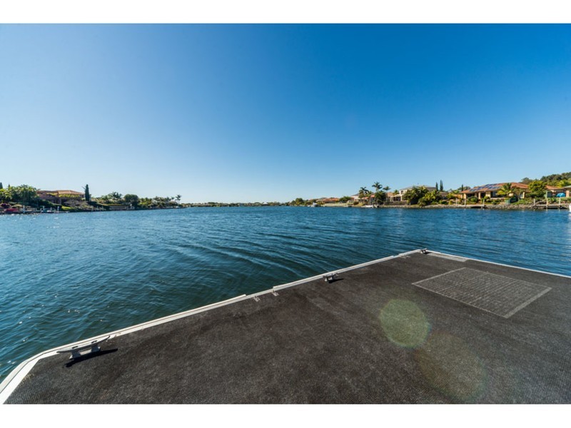 9 Westlake Court, Helensvale QLD 4212