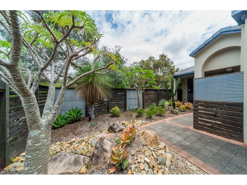 15 Zac Avenue, Coombabah QLD 4216