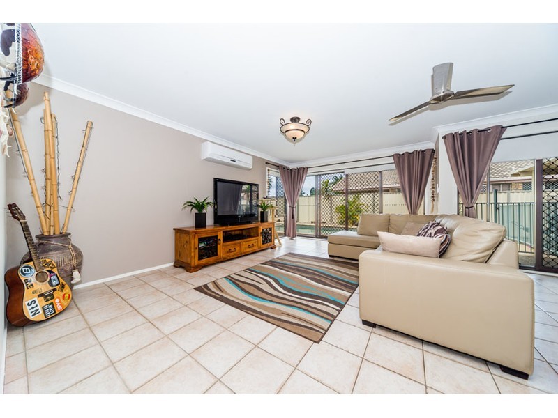 9 Waranga Way, Coombabah QLD 4216