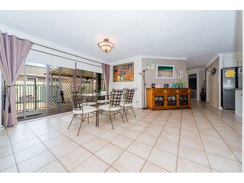 9 Waranga Way, Coombabah QLD 4216