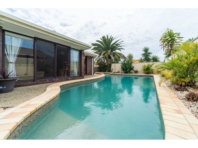 9 Waranga Way, Coombabah QLD 4216