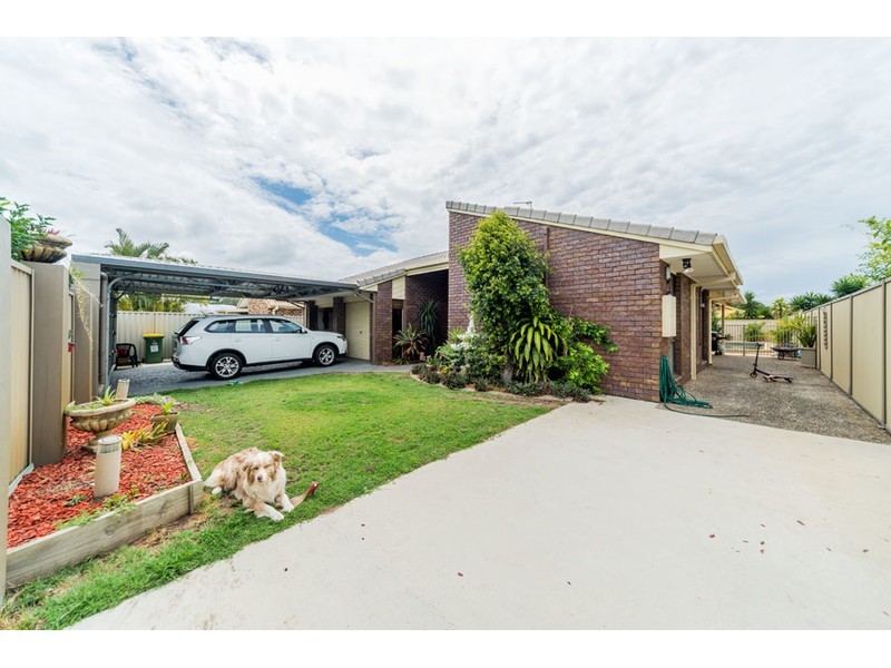 9 Waranga Way, Coombabah QLD 4216