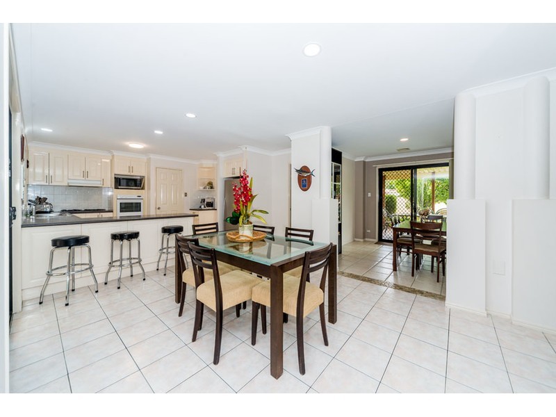 83 Burrendong Road, Coombabah QLD 4216