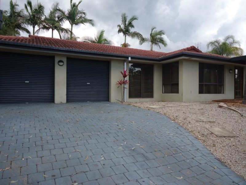 7 Kingaroy Avenue, Helensvale QLD 4212