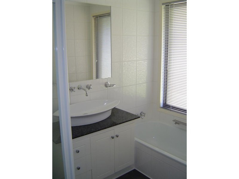 7 Kingaroy Avenue, Helensvale QLD 4212