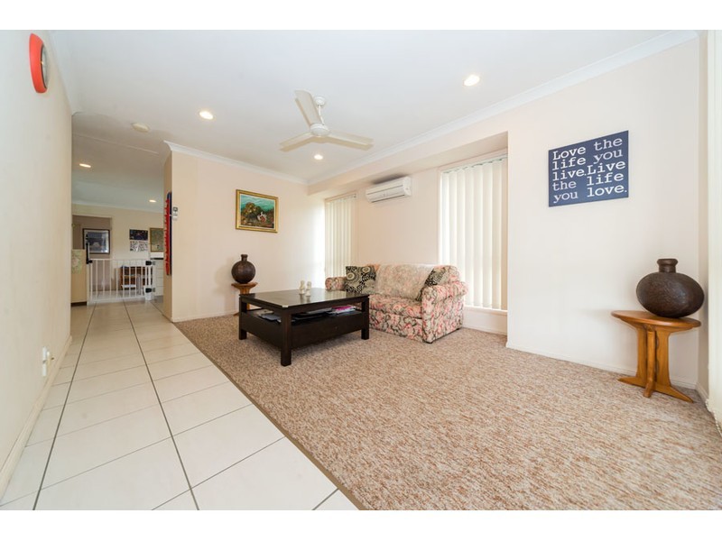 1 Pro Hart Place, Coombabah QLD 4216