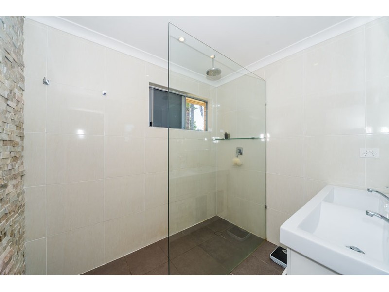19 Bluegum Avenue, Hollywell QLD 4216