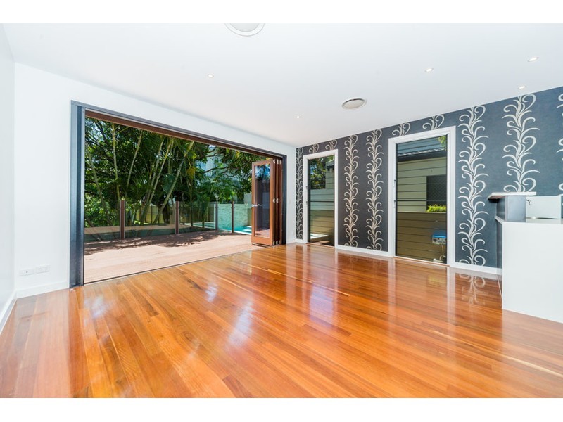 1/7 Rouen Avenue, Paradise Point QLD 4216