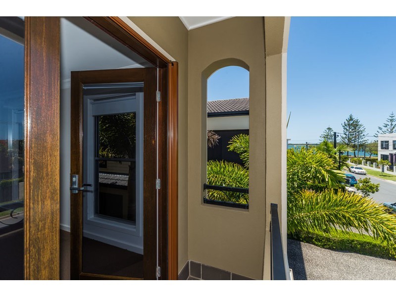 1/7 Rouen Avenue, Paradise Point QLD 4216