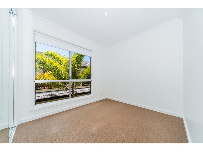 1/7 Rouen Avenue, Paradise Point QLD 4216