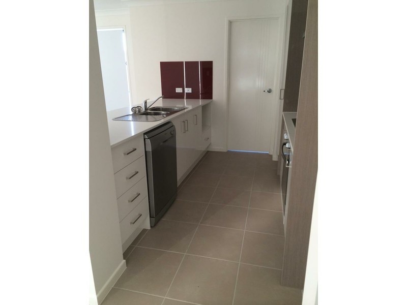 29 Mountain View Parade, Maudsland QLD 4210