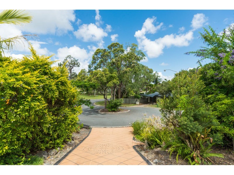 5 Cobram Place, Helensvale QLD 4212