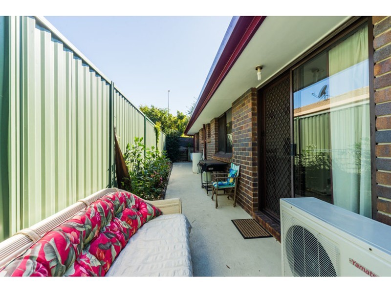 1/7 Ruth Anne Close, Labrador QLD 4215