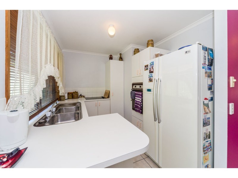 1/7 Ruth Anne Close, Labrador QLD 4215