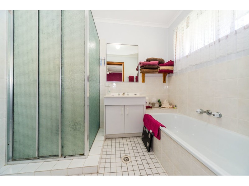 1/7 Ruth Anne Close, Labrador QLD 4215