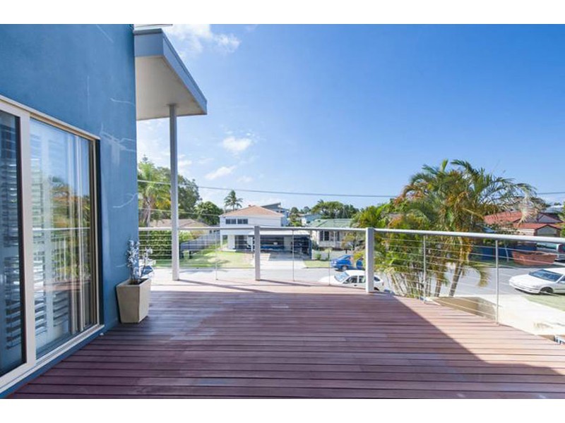 22 Rouen Avenue, Paradise Point QLD 4216