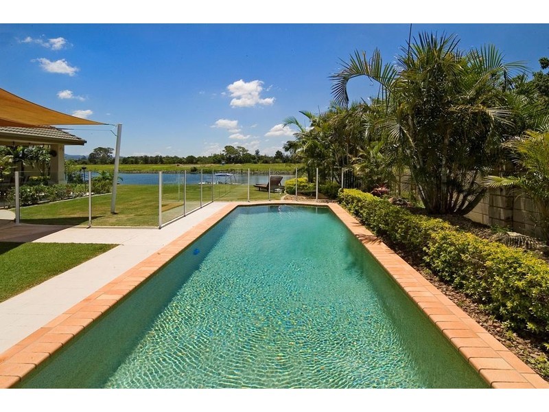 22 Parkwater Point, Helensvale QLD 4212