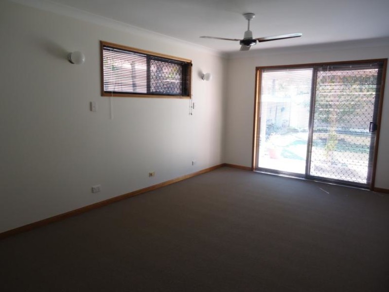 15 Anchorage Way, Biggera Waters QLD 4216