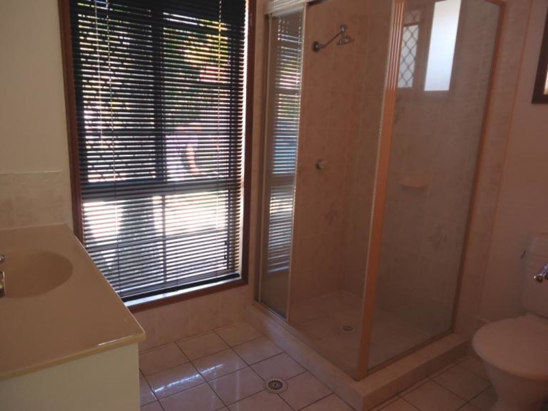 15 Anchorage Way, Biggera Waters QLD 4216