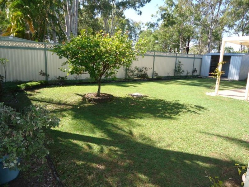 15 Anchorage Way, Biggera Waters QLD 4216