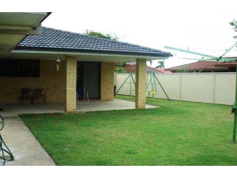 40 Tradewinds Avenue, Paradise Point QLD 4216