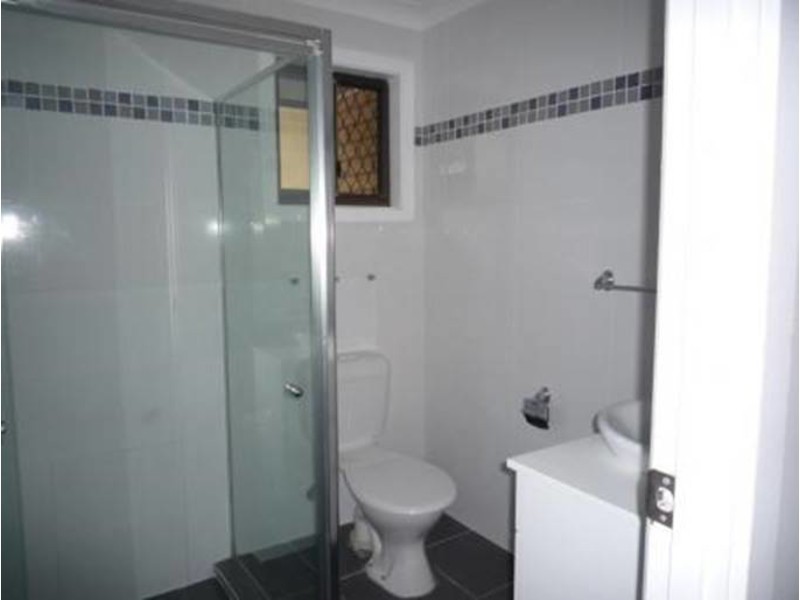 40 Tradewinds Avenue, Paradise Point QLD 4216