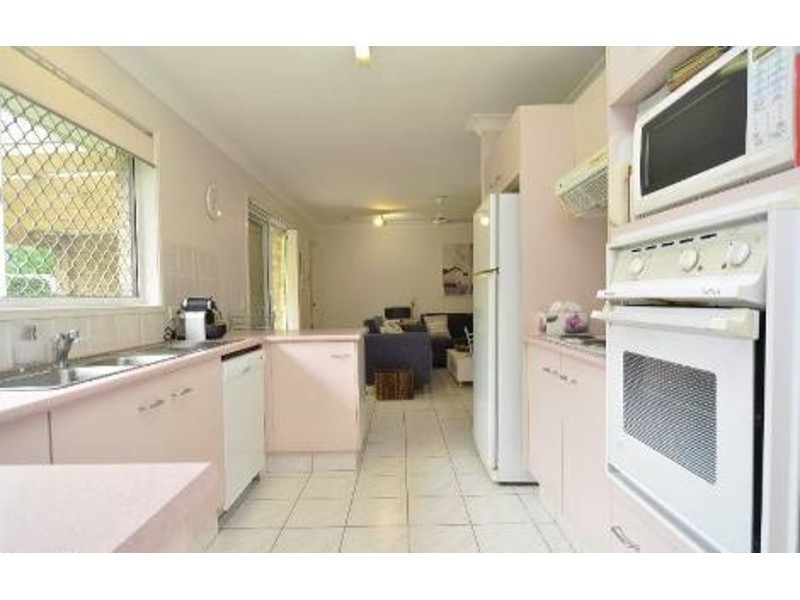 4 Zoeller Drive, Parkwood QLD 4214