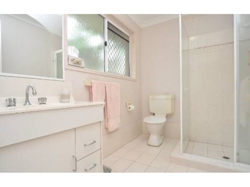 4 Zoeller Drive, Parkwood QLD 4214