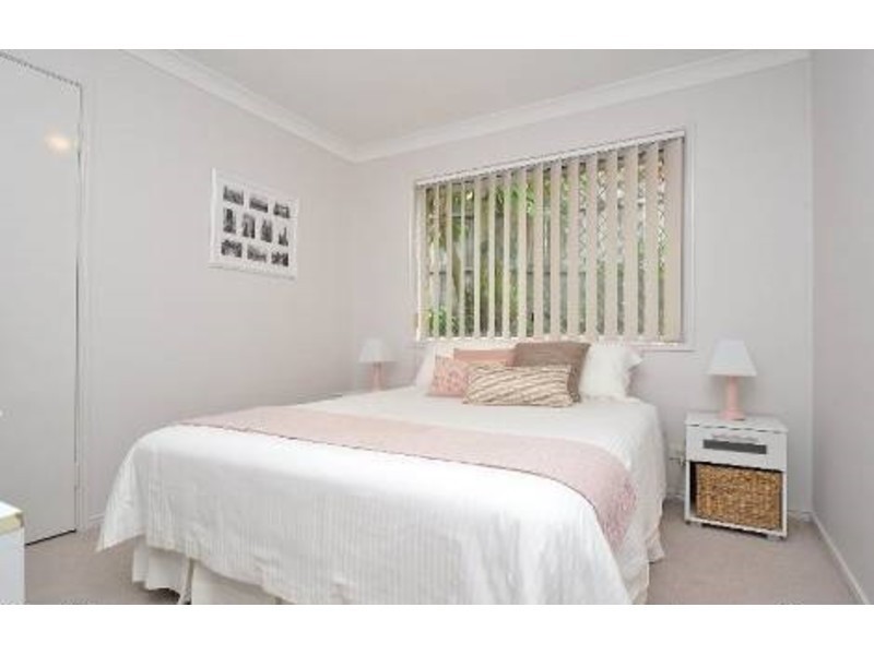 4 Zoeller Drive, Parkwood QLD 4214