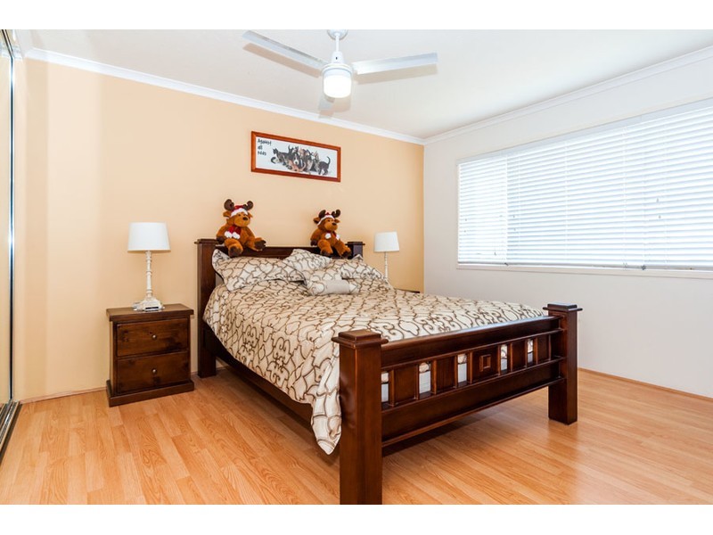 12/4 Madang Crescent, Runaway Bay QLD 4216